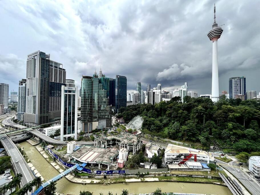 #23 Kl Towel View Twin Bed Suites @ Infinity Pool Kuala Lumpur Buitenkant foto